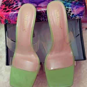 Women's Cape Robbin heels